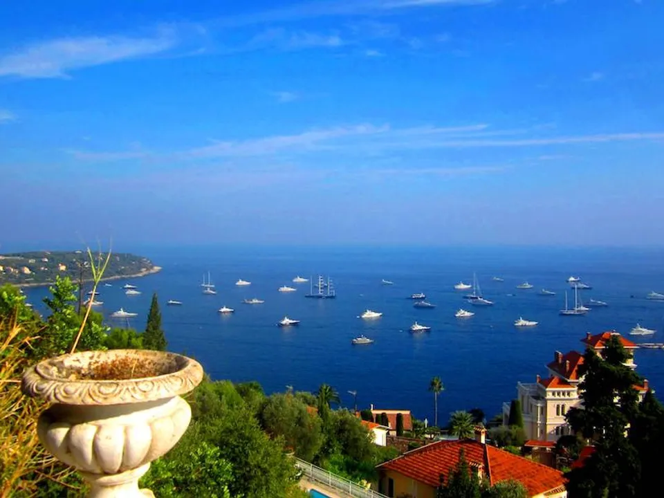 Villa i Roquebrune-Cap-Martin, Alpes-Maritimes - foto 1