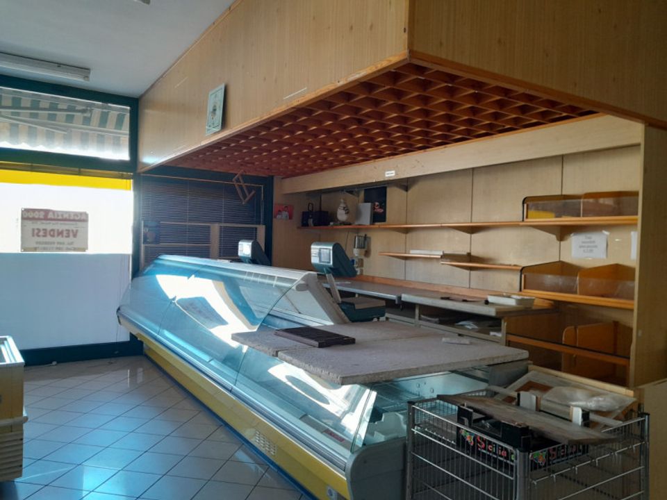 L'establiment comercial a San Pietro Viminario, Padua - foto 2