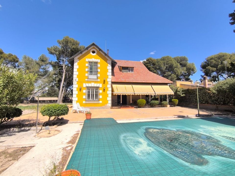 Villa en Yecla, Murcia - foto 1