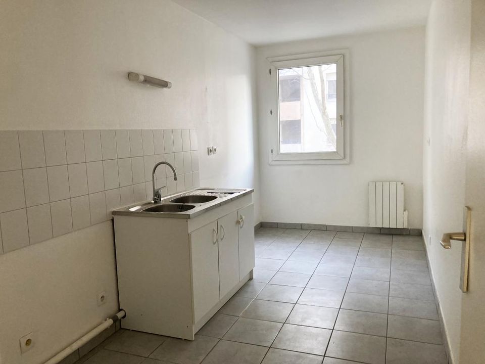 Lejlighed i Villeurbanne, Rhone - foto 4