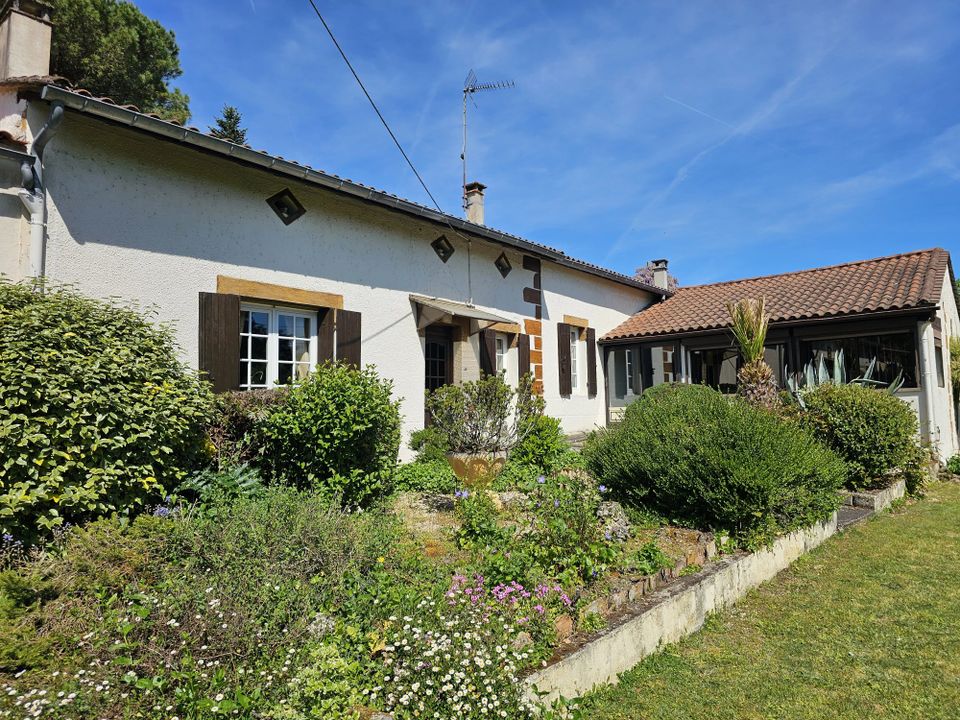 Villa i Sainte-Foy-la-Grande, Gironde - foto 1