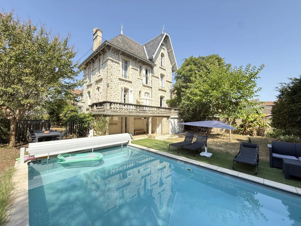 Villa i Sainte-Foy-la-Grande, Gironde - foto 1