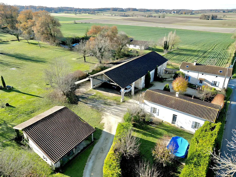 Villa i Saint-Privat-Des-Pres, Dordogne - foto 1