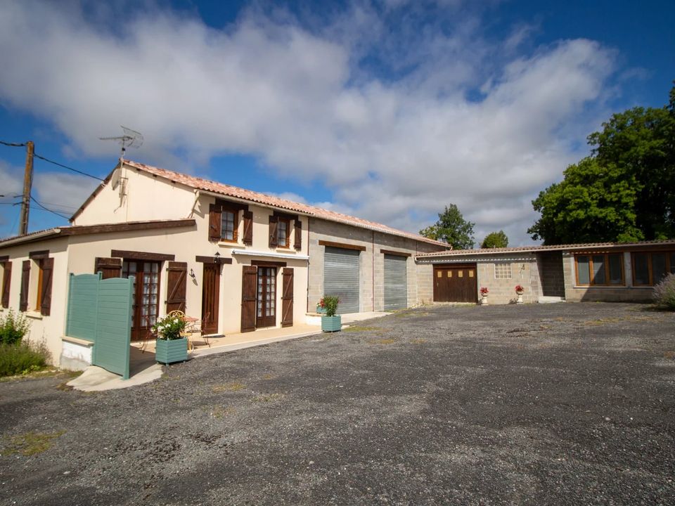 Villa i Gardes-le-Pontaroux, Charente - foto 2