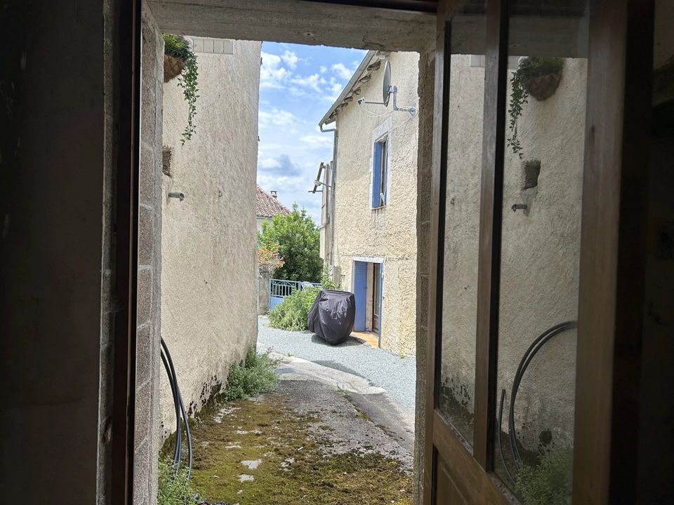 Landsbyhus i Champagne-et-Fontaine, Dordogne - foto 3