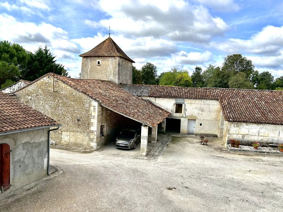 Villa i Villebois-Lavalette, Charente - foto 1