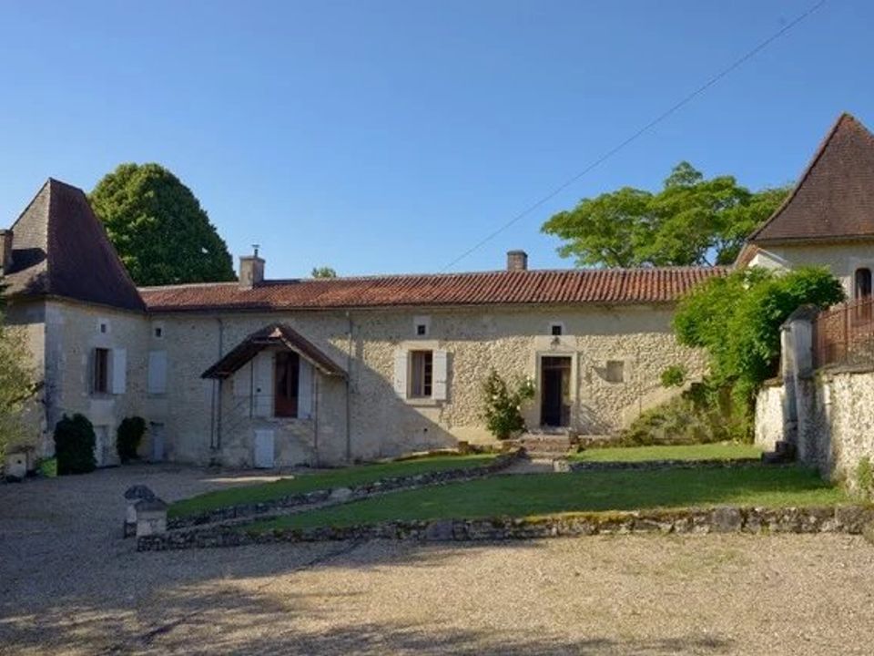 Villa i Tocane-Saint-Apre, Dordogne - foto 1