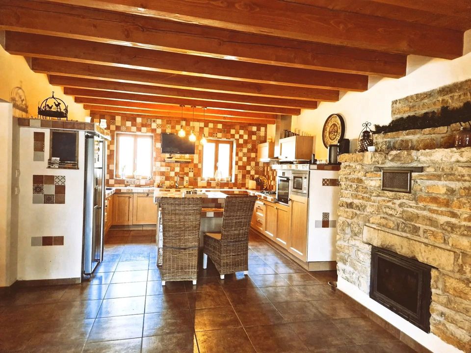 Villa in Villeneuve, Aveyron - photo 5