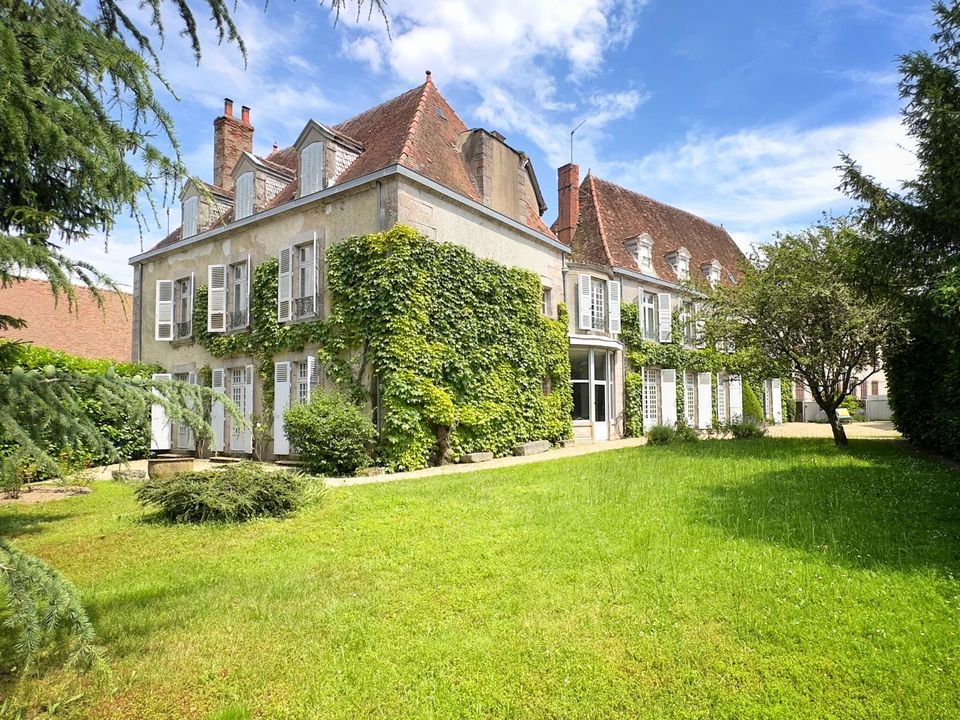 Erhvervsejendom i Boussac, Creuse - foto 1