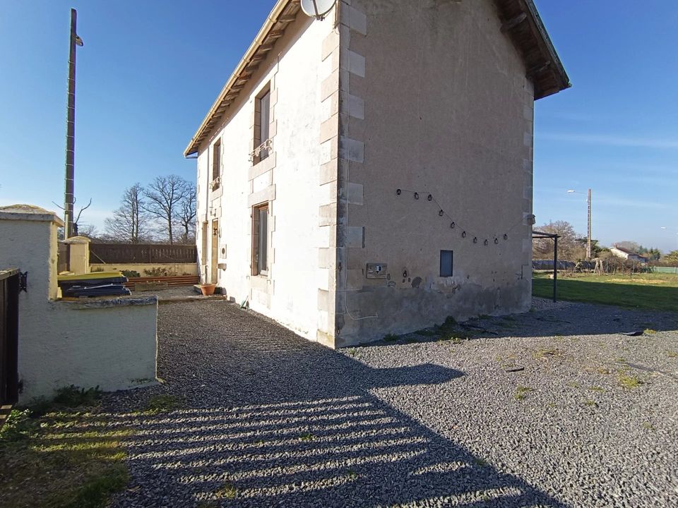Landsbyhus i Saulge, Vienne - foto 1
