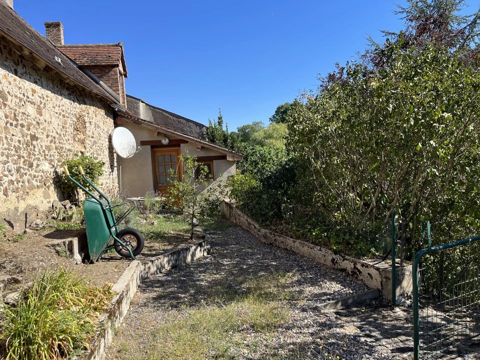 Landsbyhus i Brigueil-le-Chantre, Vienne - foto 2