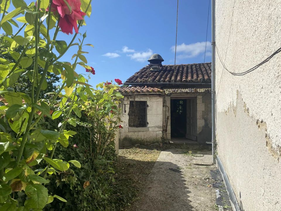 Landsbyhus i Saint-Severin, Charente - foto 5