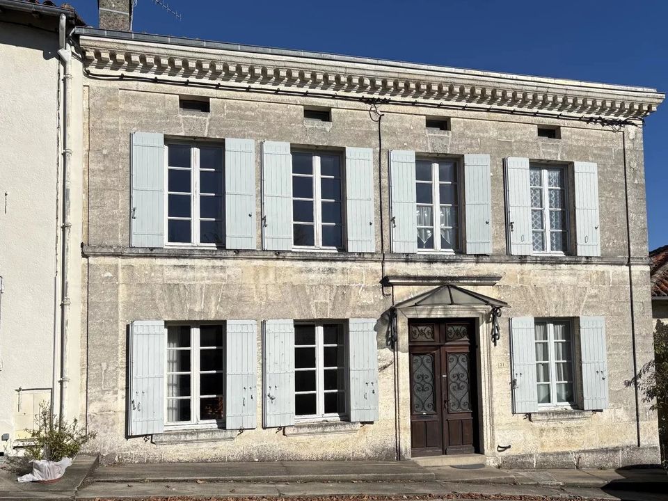 Villa i Aubeterre-sur-Dronne, Charente - foto 1