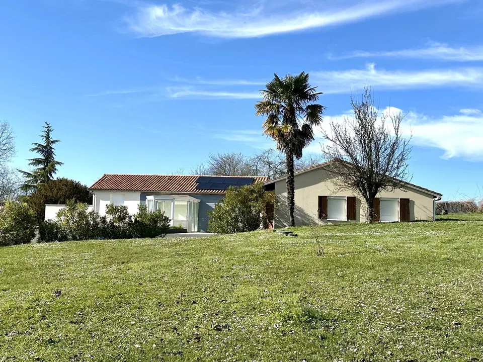 Villa i Montignac-Le-Coq, Charente - foto 1