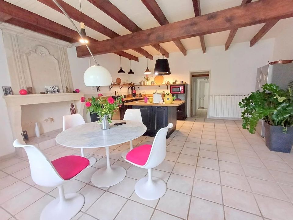 Villa i Saint-Bonnet-Sur-Gironde, Charente-Maritime - foto 4