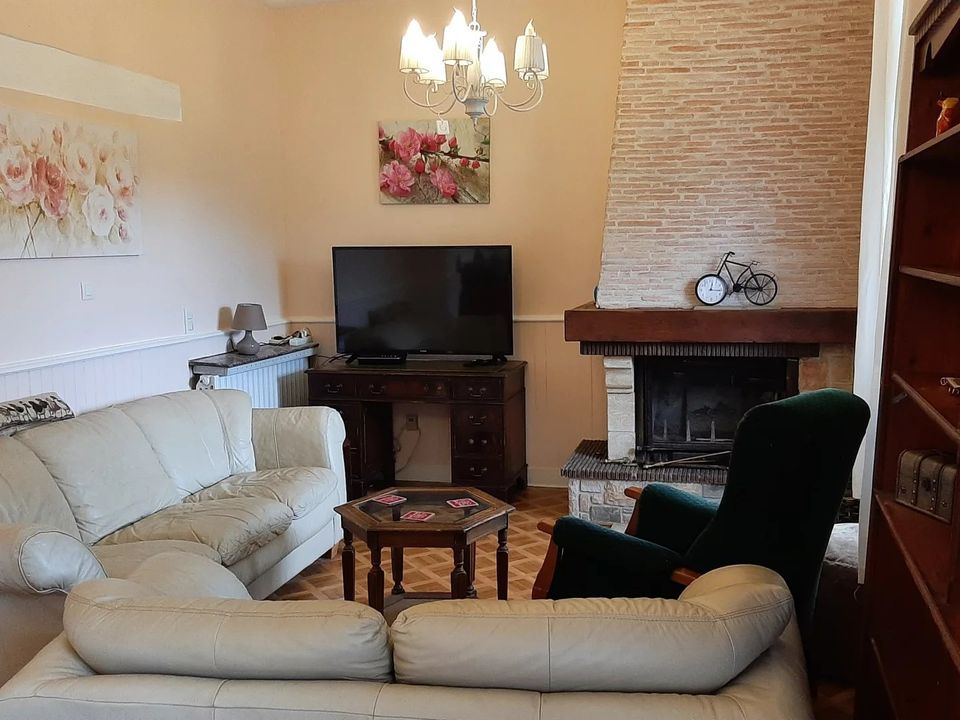 Landsbyhus i Saint-Aulaye, Dordogne - foto 4