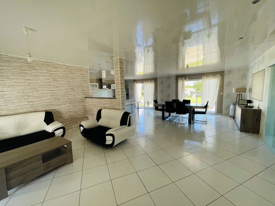Villa i Barbezieux-Saint-Hilaire, Charente - foto 1