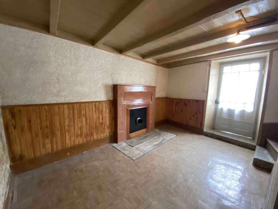 Landsbyhus i Beaulieu-sur-Sonnette, Charente - foto 4