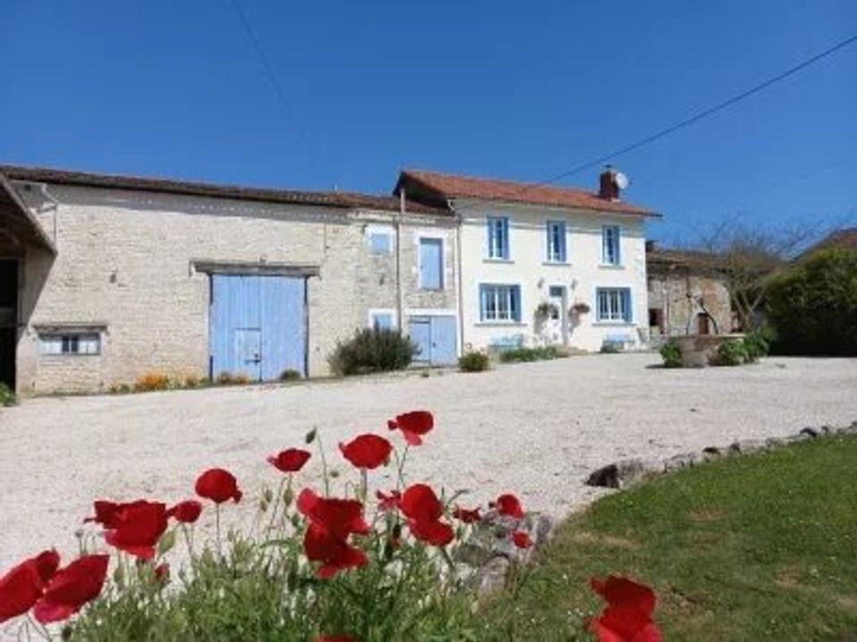 Villa i Ventouse, Charente - foto 1
