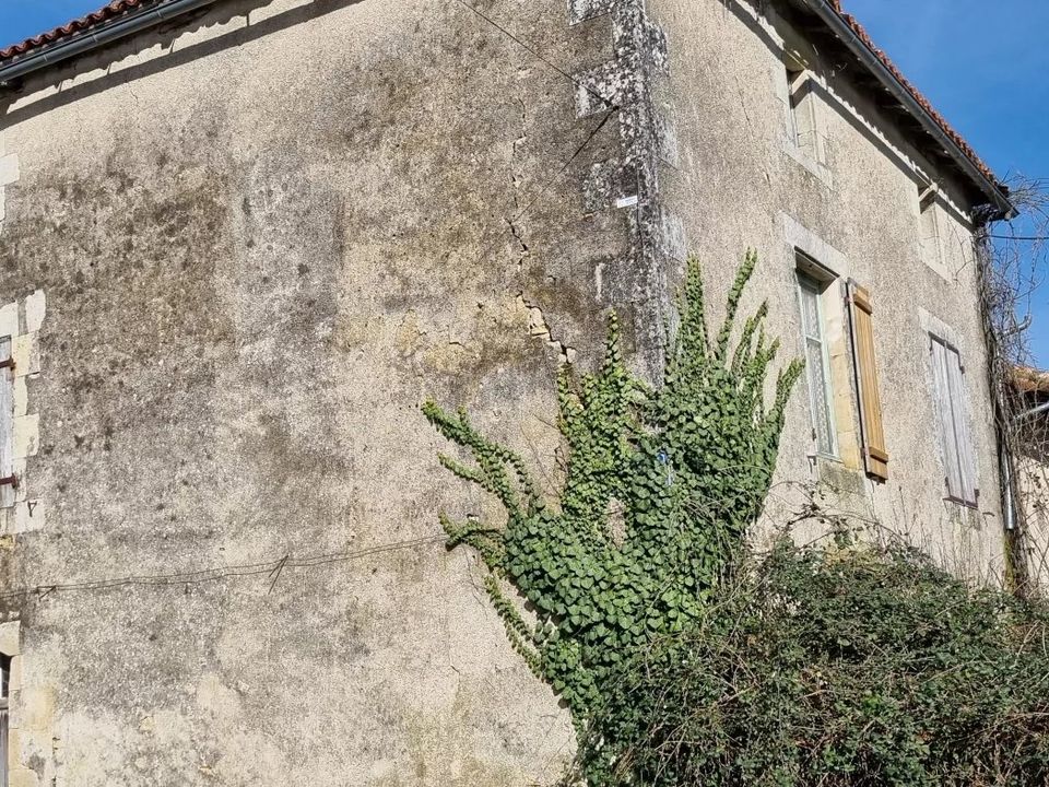 Landsbyhus i Sauze-Vaussais, Deux-Sevres - foto 2