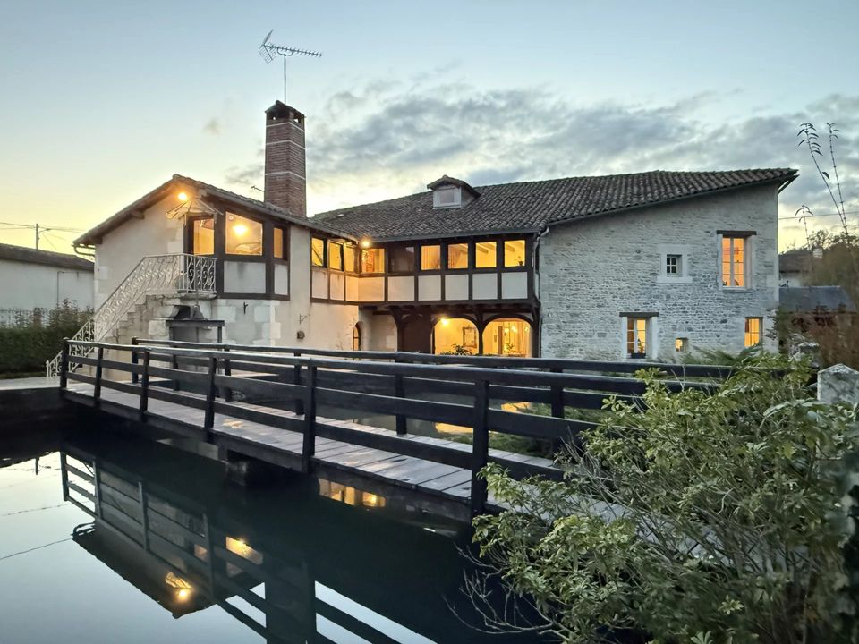 Villa i Lizant, Vienne - foto 2