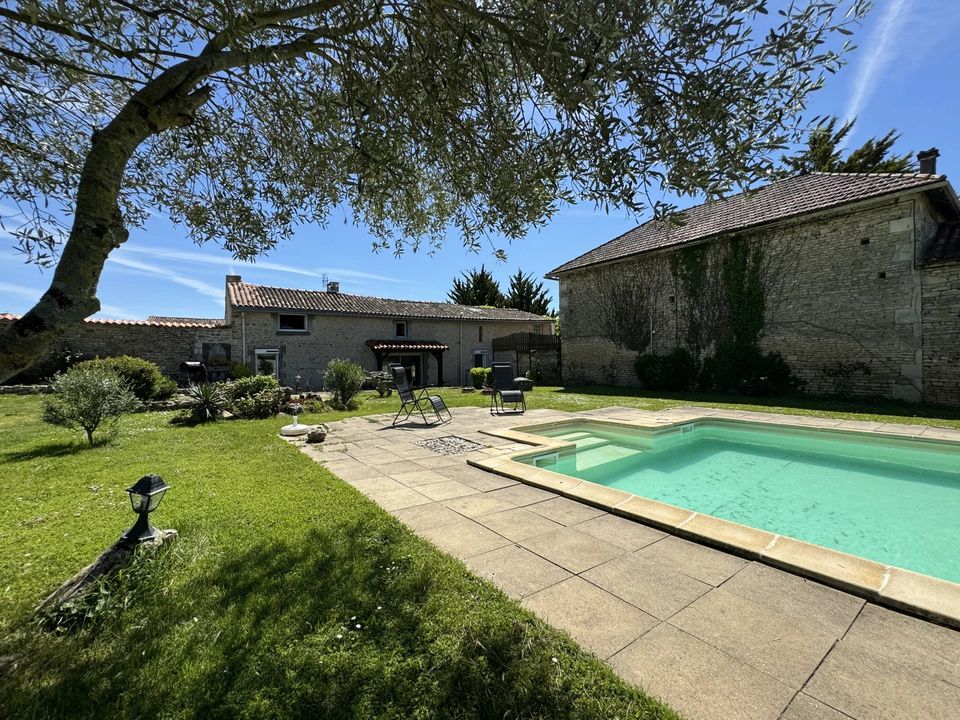 Villa i Villefagnan, Charente - foto 1