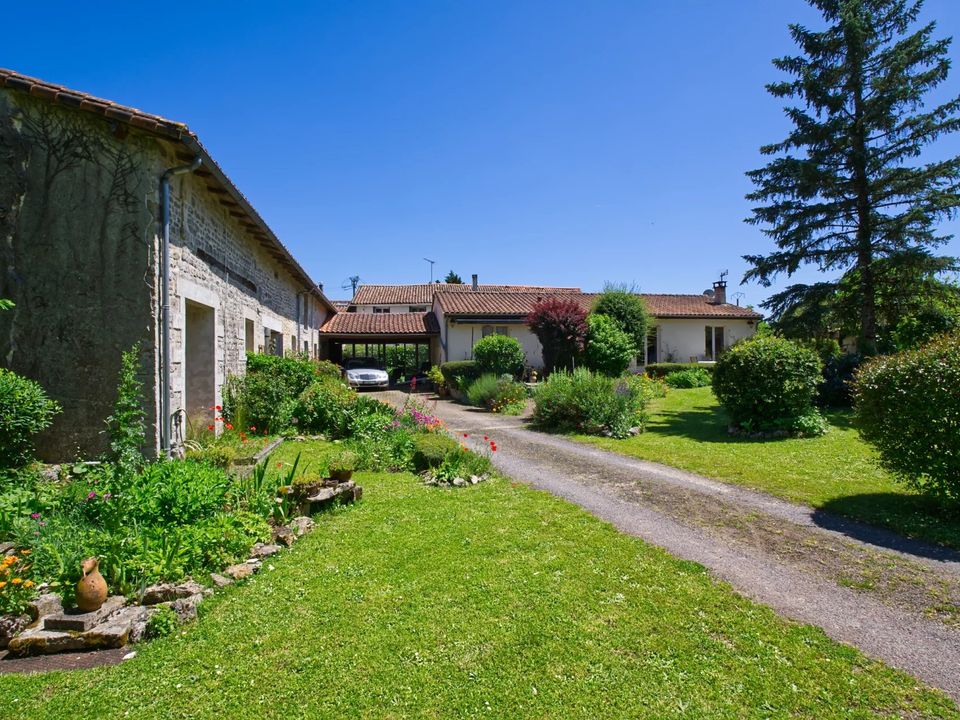 Bungalow i Villefagnan, Charente - foto 3
