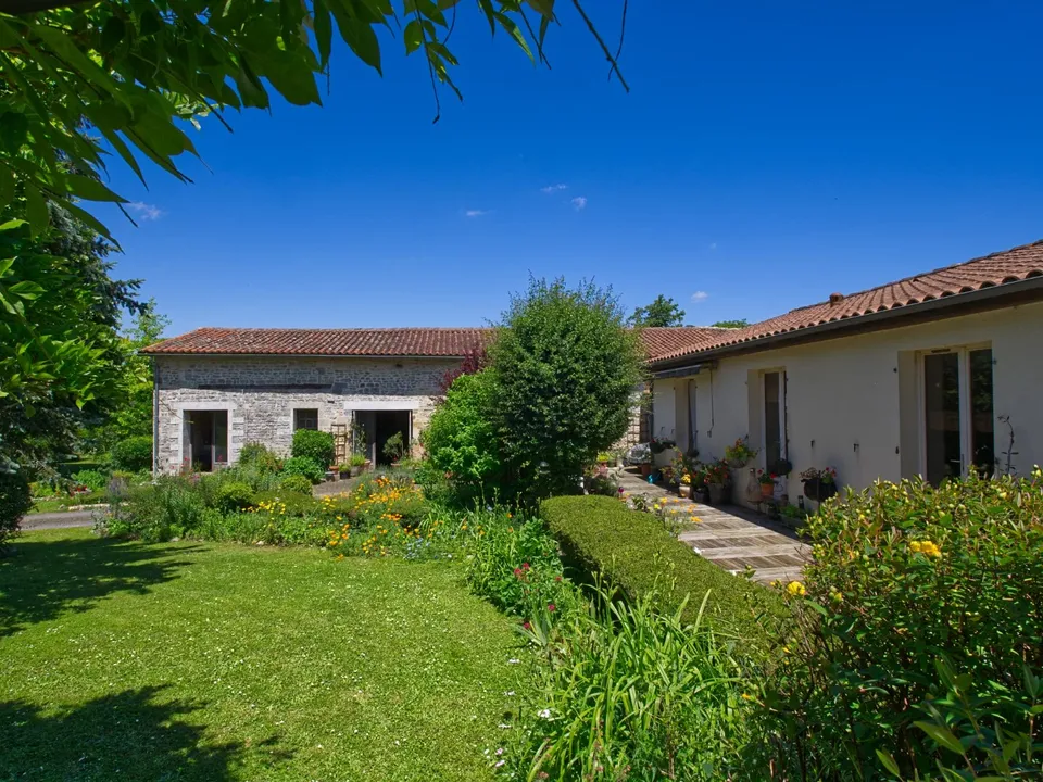 Bungalow i Villefagnan, Charente - foto 2