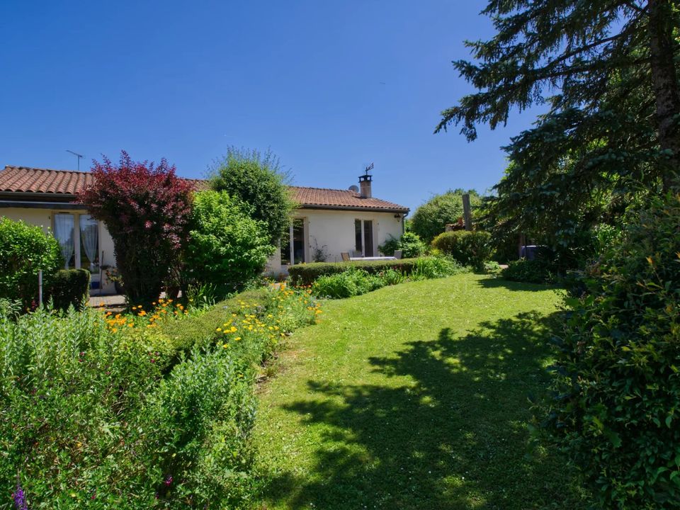 Bungalow i Villefagnan, Charente - foto 1