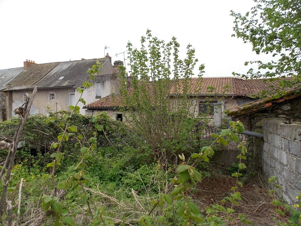 Landsbyhus i Charroux, Vienne - foto 1