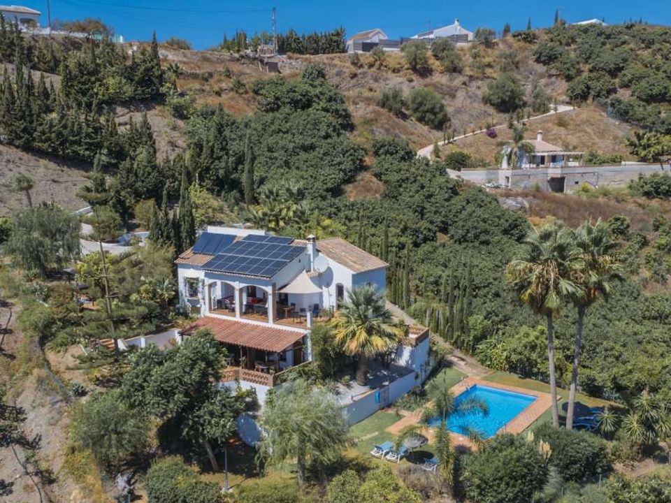 Villa en Frigiliana, Malaga - foto 1