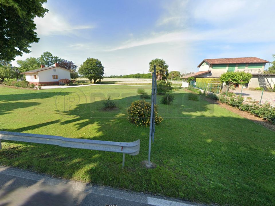 Helårsgrund i Chiopris-Viscone, Udine - foto 1