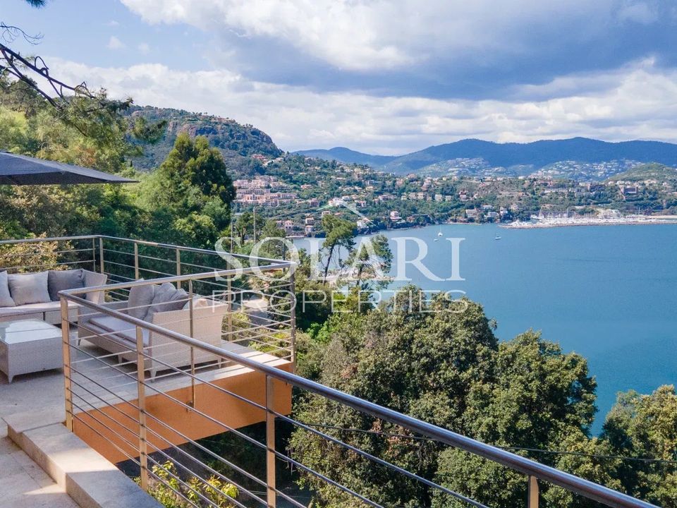 Villa i Theoule-sur-Mer, Alpes-Maritimes - foto 1