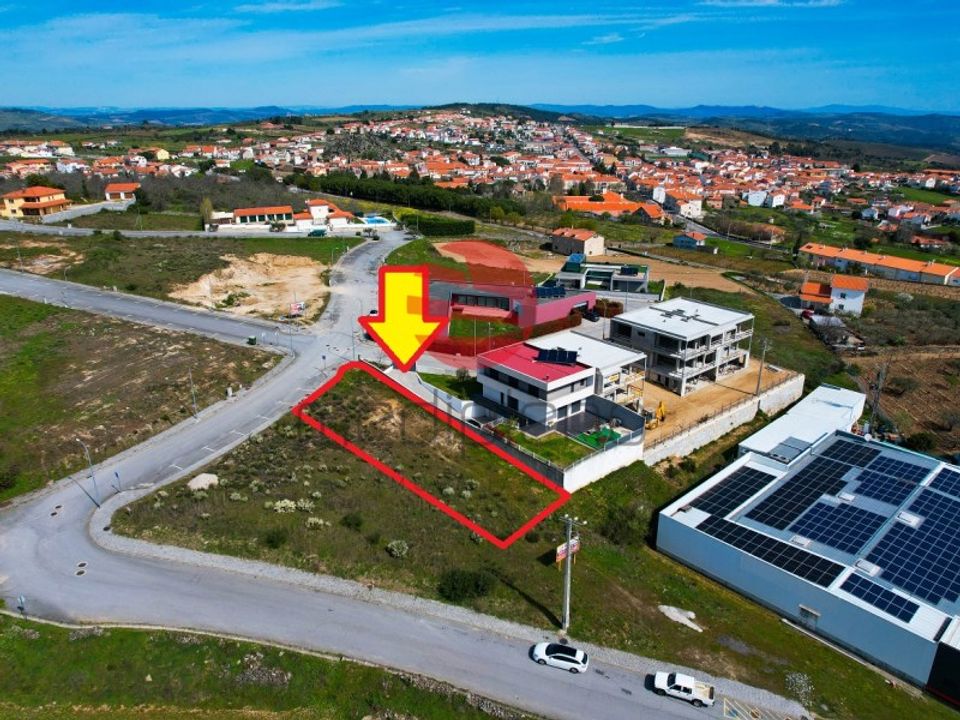 Helårsgrund i Meda, Guarda - foto 1