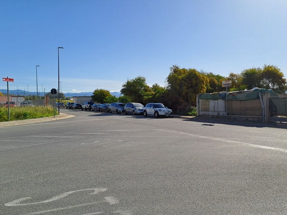 L'establiment comercial a Selargius, Cagliari - foto 1