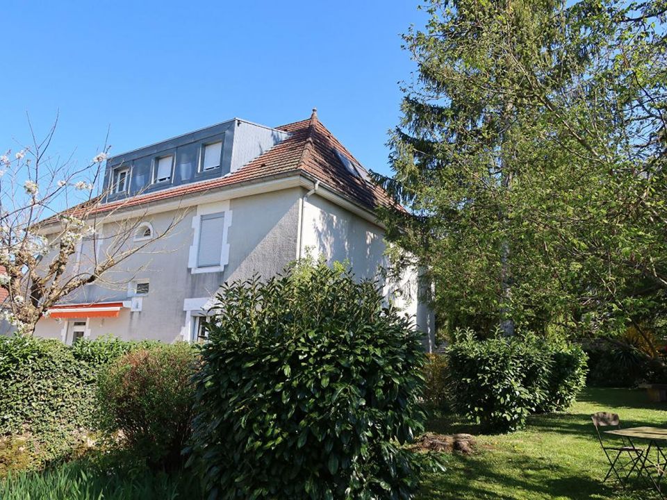 Landsbyhus i École-Valentin, Doubs - foto 1