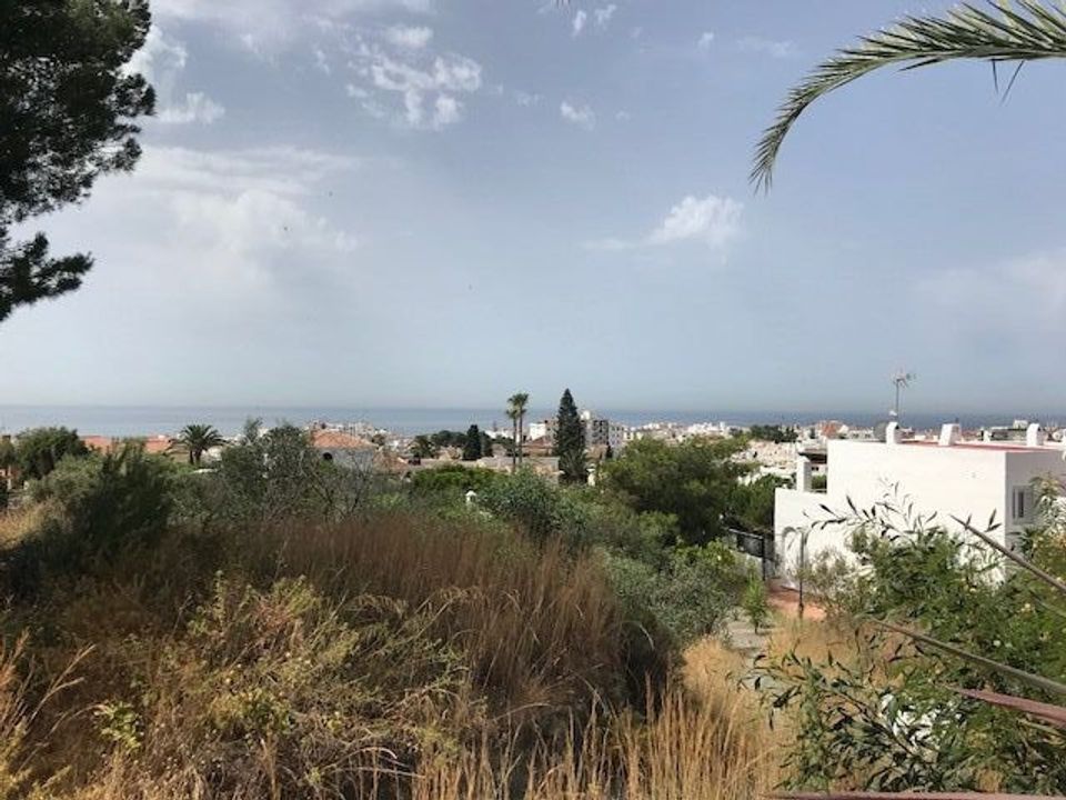Helårsgrund i Nerja, Malaga - foto 2