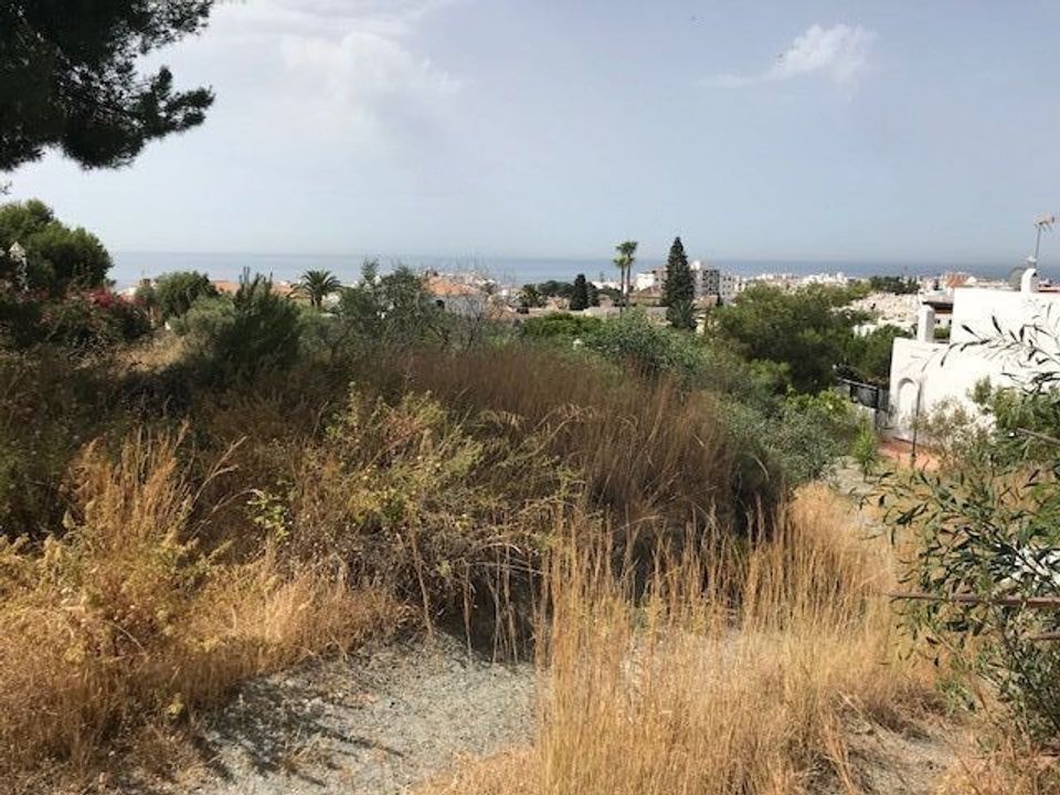 Helårsgrund i Nerja, Malaga - foto 3