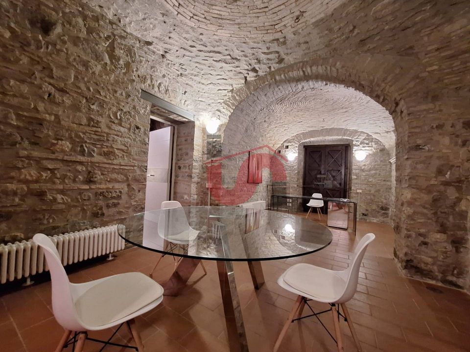 Erhvervsejendom i Benevento, Benevento - foto 1