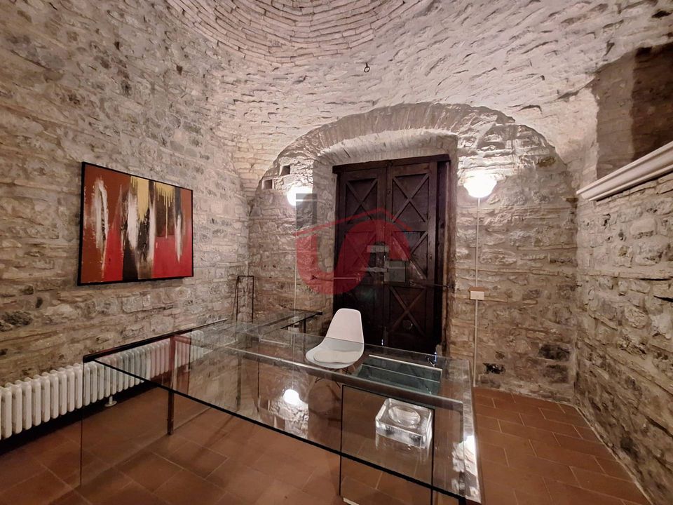 Erhvervsejendom i Benevento, Benevento - foto 4