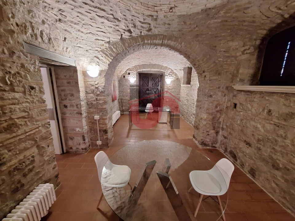 Erhvervsejendom i Benevento, Benevento - foto 5