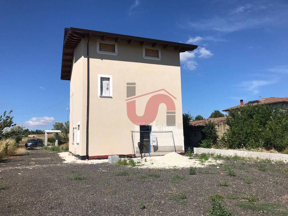 Villa i Pietrelcina, Benevento - foto 3