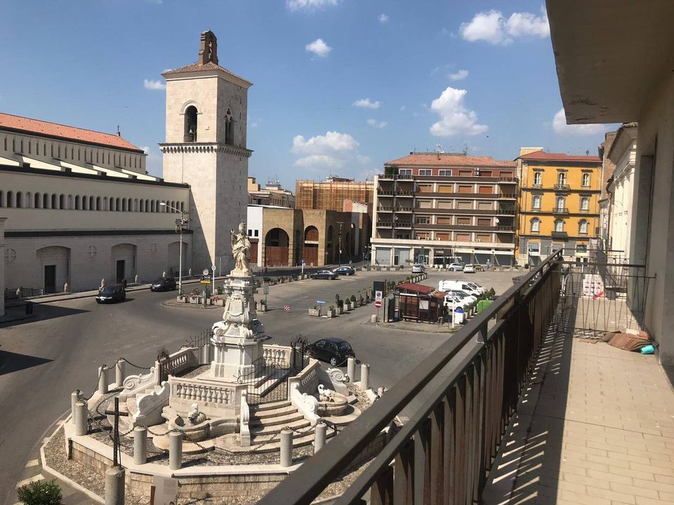 L'establiment comercial a Benevento, Benevento - foto 1