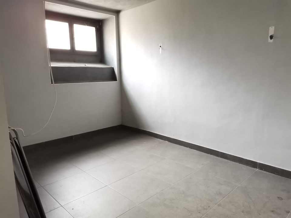 Commercial property in Benevento, Benevento - photo 5