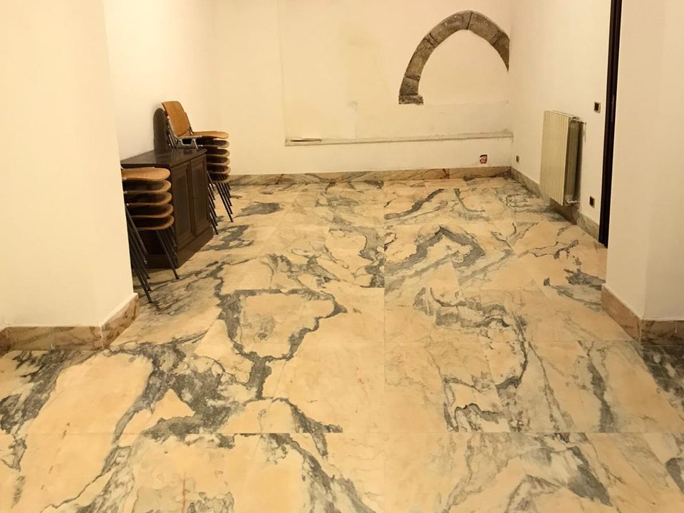 L'establiment comercial a Benevento, Benevento - foto 1