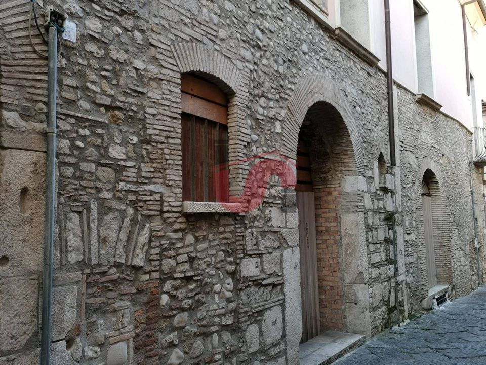 Erhvervsejendom i Benevento, Benevento - foto 2