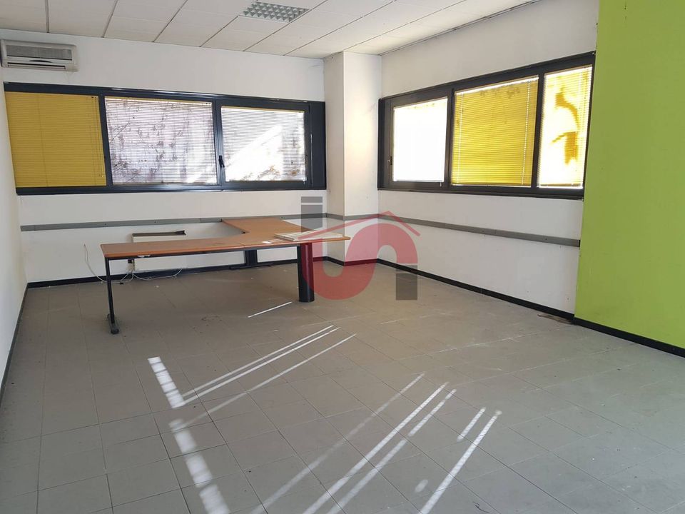 Erhvervsejendom i Benevento, Benevento - foto 4