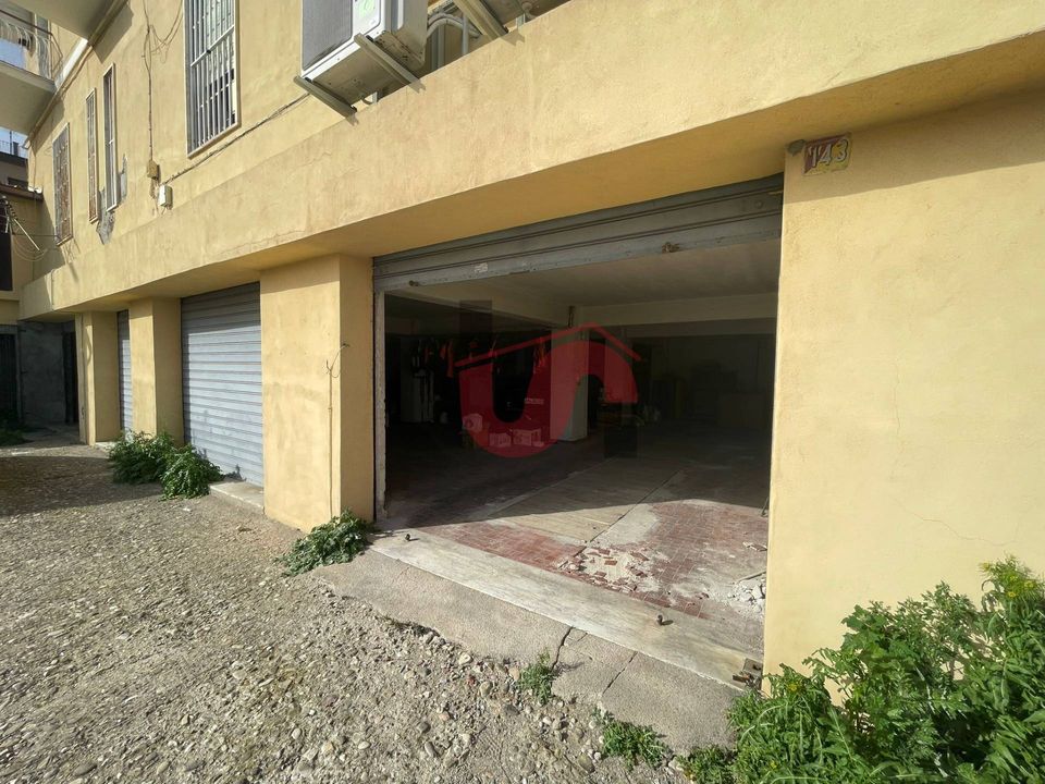 Erhvervsejendom i Benevento, Benevento - foto 1