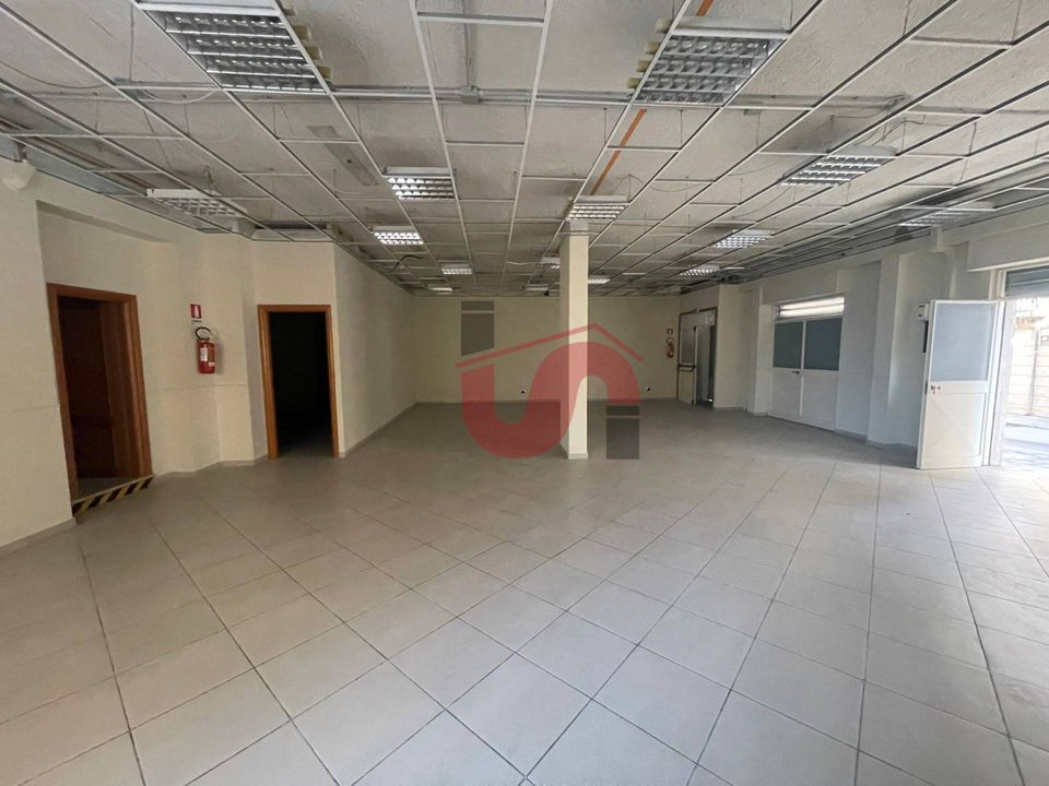 Erhvervsejendom i Benevento, Benevento - foto 5