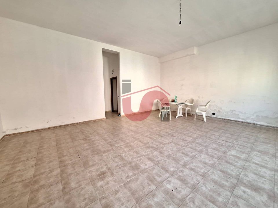 Erhvervsejendom i Benevento, Benevento - foto 4